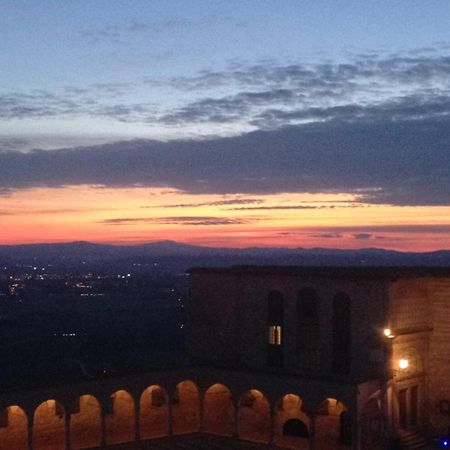 Le Dimore Arcangelo Maria Assisi Bagian luar foto