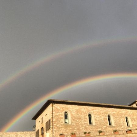 Le Dimore Arcangelo Maria Assisi Bagian luar foto