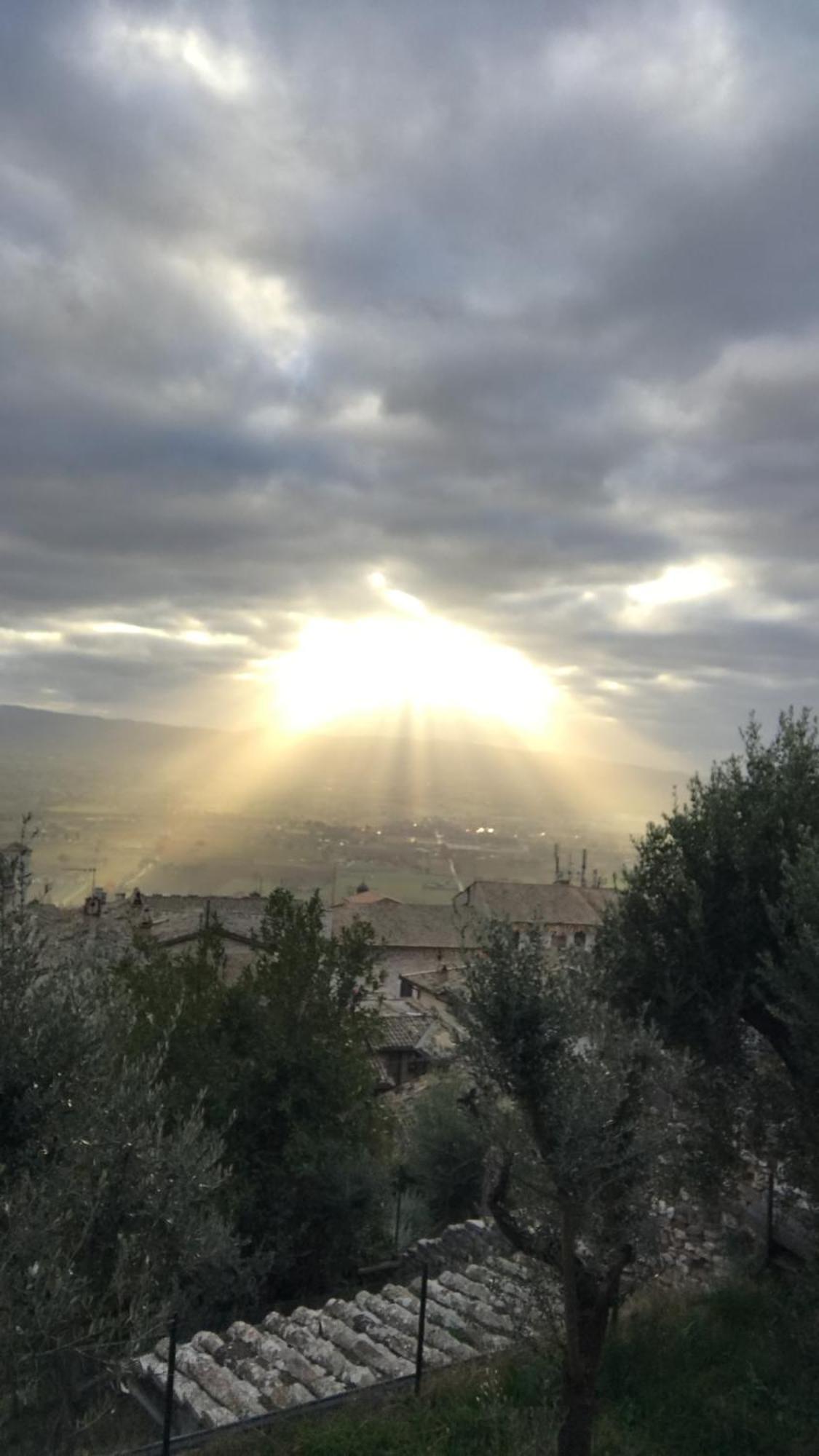 Le Dimore Arcangelo Maria Assisi Bagian luar foto